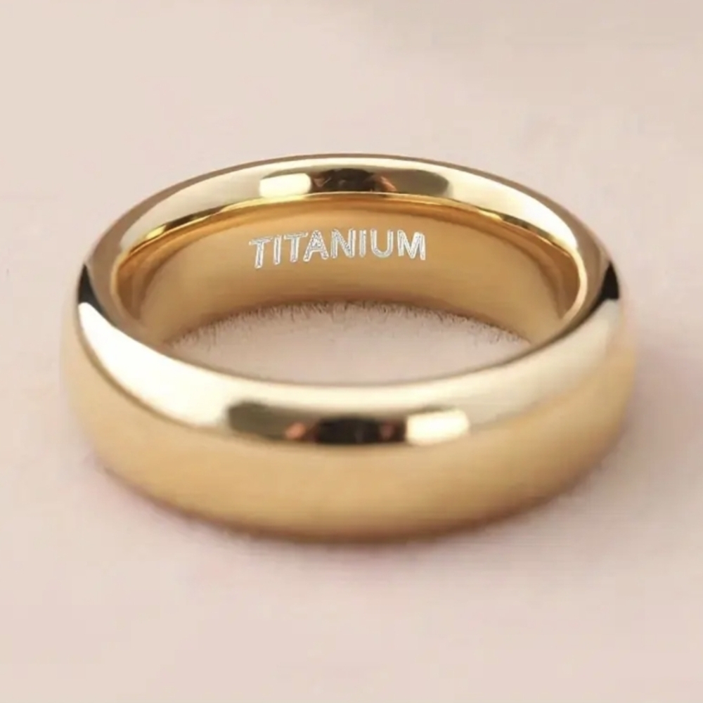 Gold Titanium Men's/Women's Unisex Wedding Band Ring NWT Size 8